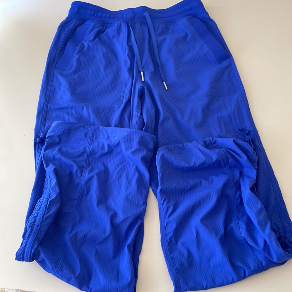 Lululemon Dance Studio Pants Beach Ball Blue - Picture 4 of 8